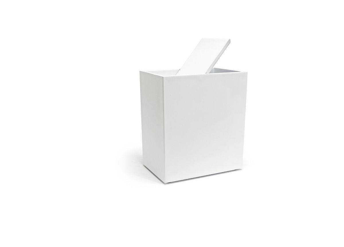 7 qt New York Bin with Lid